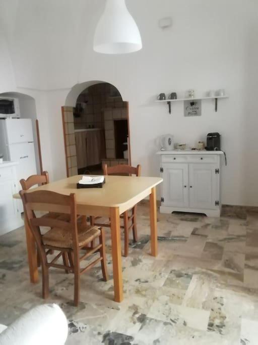 Alloggio Incantevole Storico Apartamento Carovigno Exterior foto